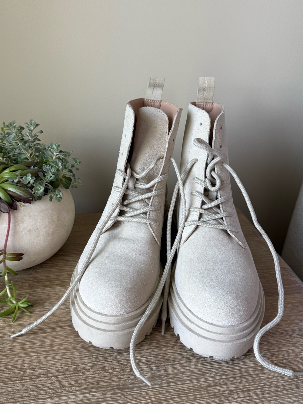 Women's Chunky Lace-Up Platform Boots in Light Beige 37